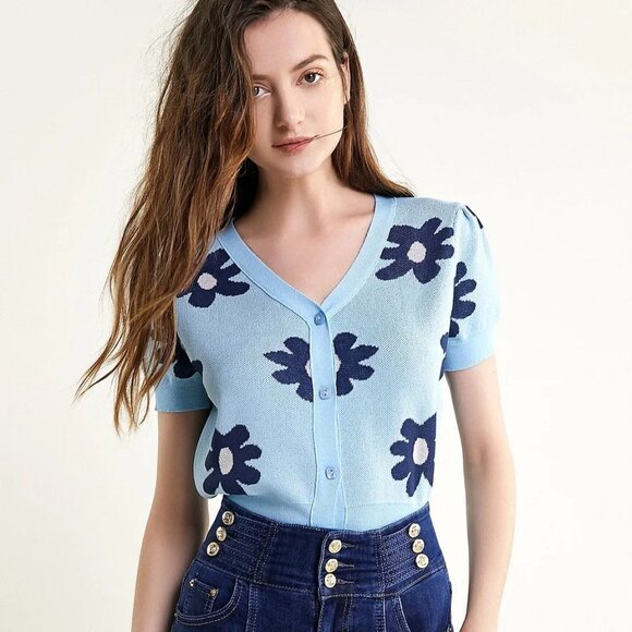 J.ing Light Sky Blue Floral Print Button-Up Cropped Cardigan - Picture 2 of 6